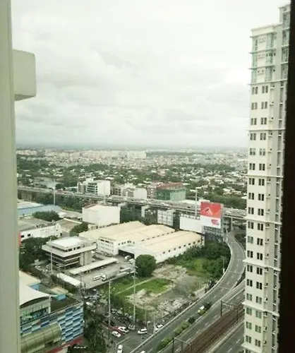 Apartment 24k Residences: Modern Makati With Wi-fi And Streaming