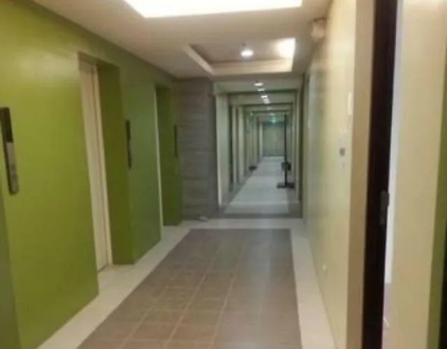 24k Residences: Modern Makati With Wi-fi And Streaming Apartment Manila